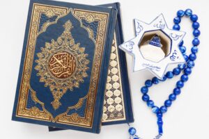 close-up-islamic-new-year-concept-with-quran-book-min